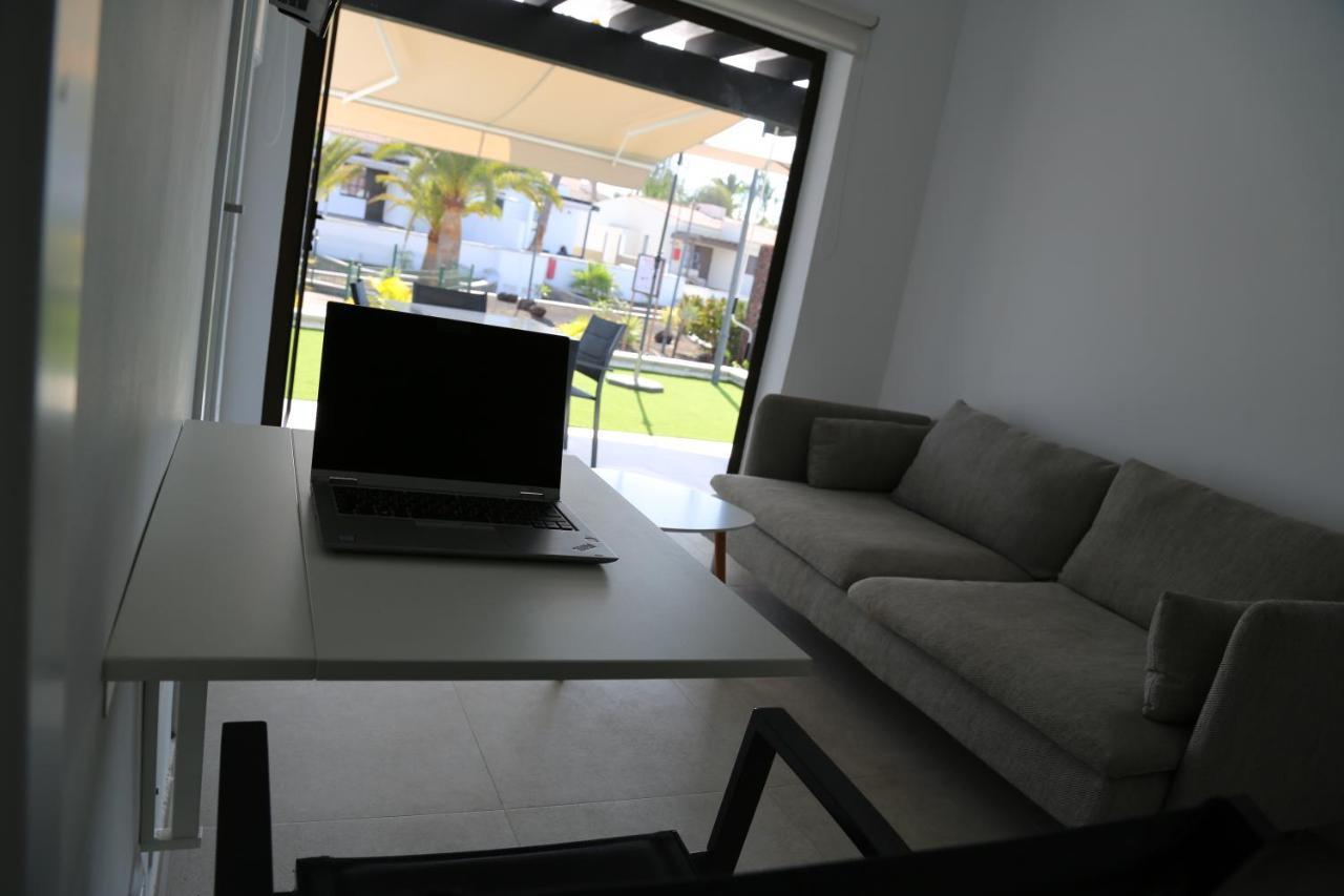 Precioso Bungalow En Complejo Privado Con Piscina San Bartolome Bagian luar foto